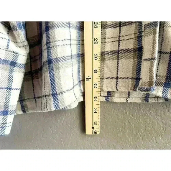 Pretty Little Thing Women's Size 3 Oversized Beige Plaid Heavy Flannel Shirt NWT - Picture 6 of 7
